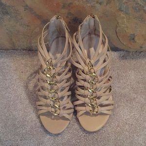 Aldo nude shoes size 6.5
